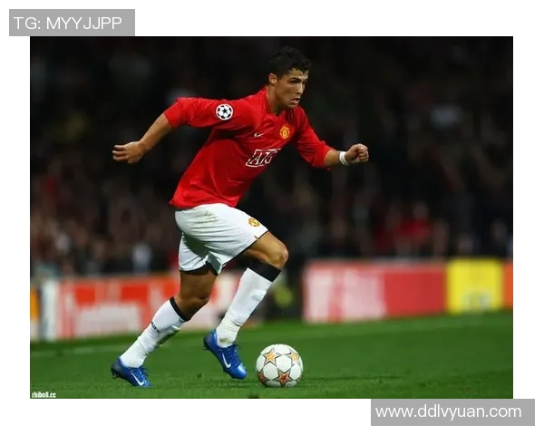 天下足球解说带你领略全球足球盛事的激情与魅力 天下足球解说带你领略全球足球盛事的激情与魅力